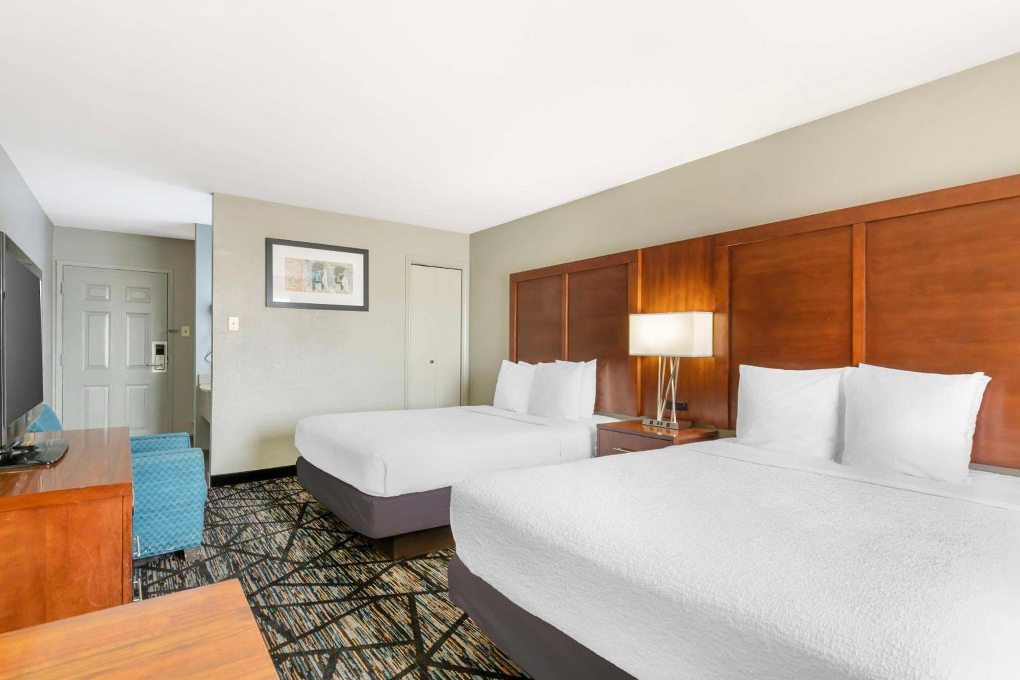 Best Western Near Lackland Afb Seaworld San Antonio Exterior photo